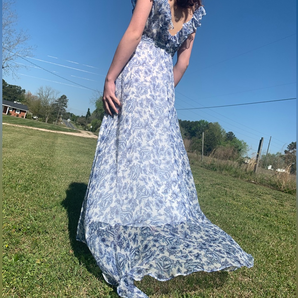 Divine Heritage Blue Floral 100% Silk Gown XS